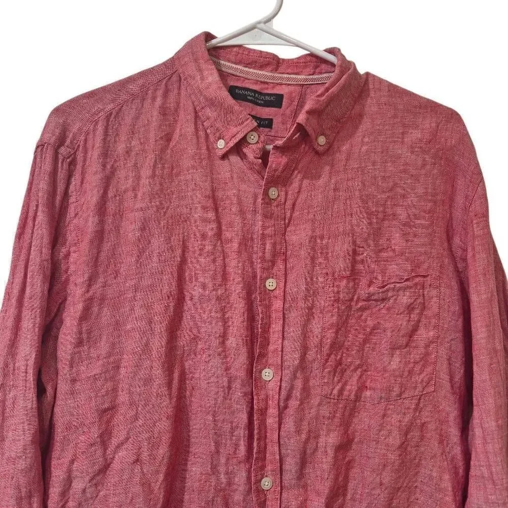 Banana Republic Men's Raspberry Pink/Red Linen Classic Fit Button Down Collar Bu